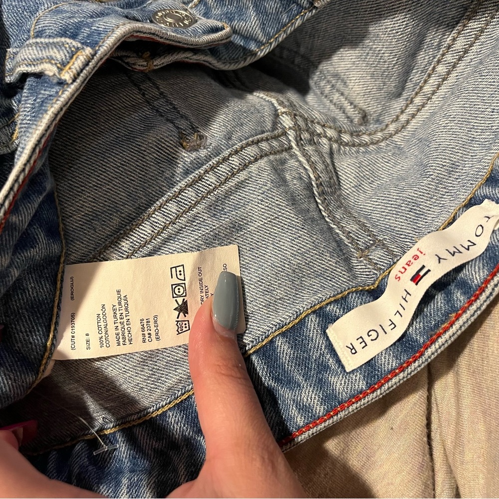Tommy Hilfiger skirt - Picture 2 of 3